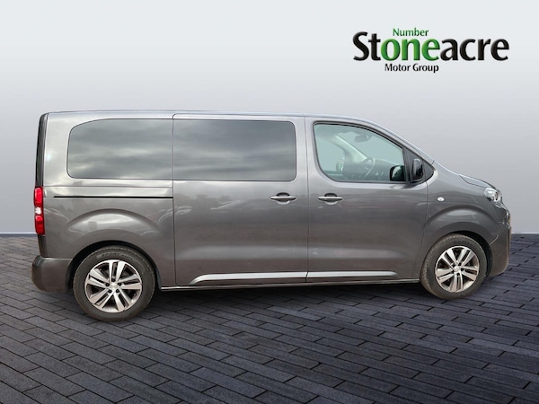 Used Peugeot Traveller 2023 for sale - 76326184: Photo 8