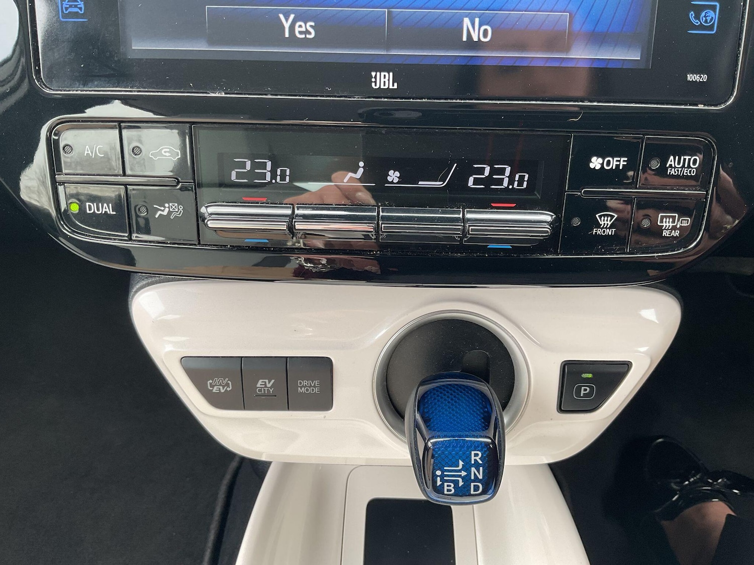 Used Toyota Prius 2018 for sale - 78046717: Photo 24