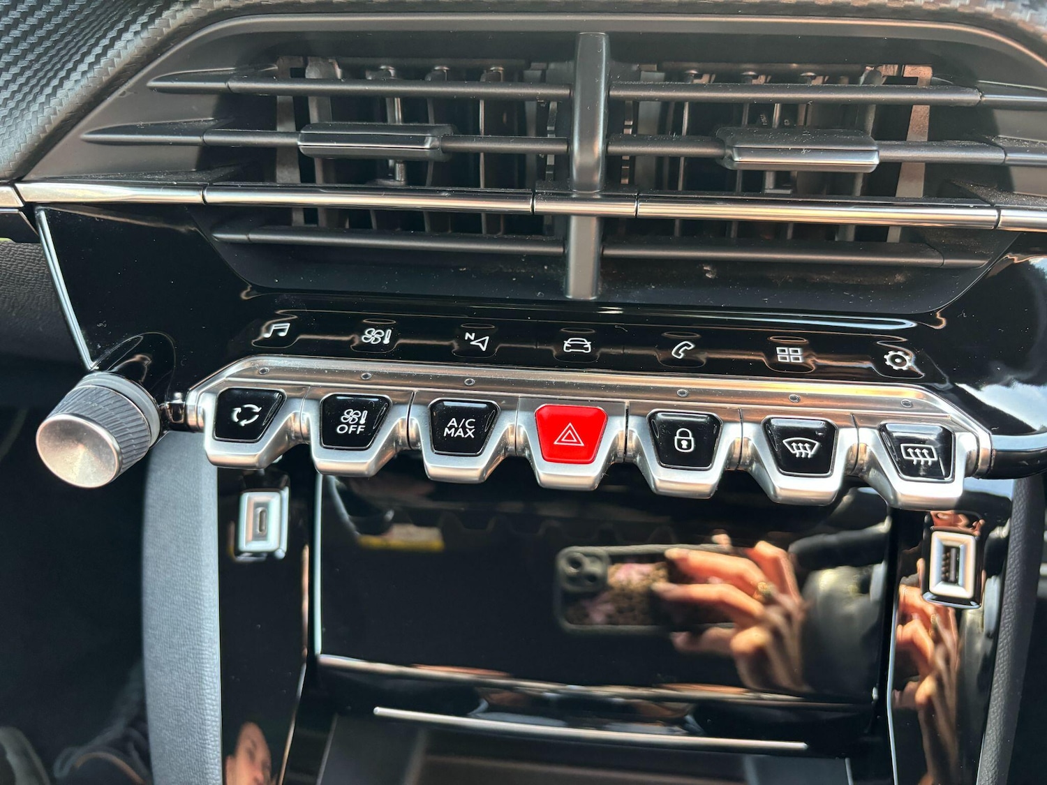 Used Peugeot 208 2020 for sale - 77892060: Photo 14