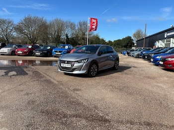 Used Peugeot 208 2020 for sale - 77892060: Photo