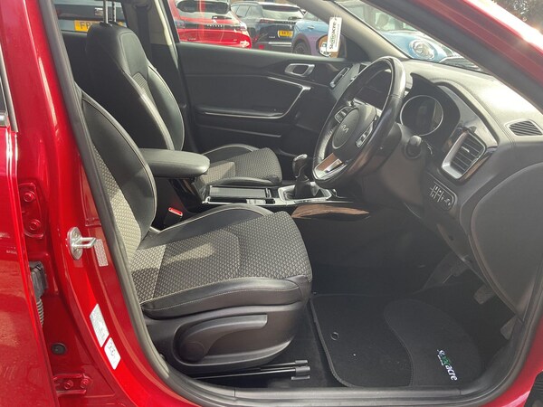 Used Kia XCeed 2021 for sale - 76260415: Photo 11