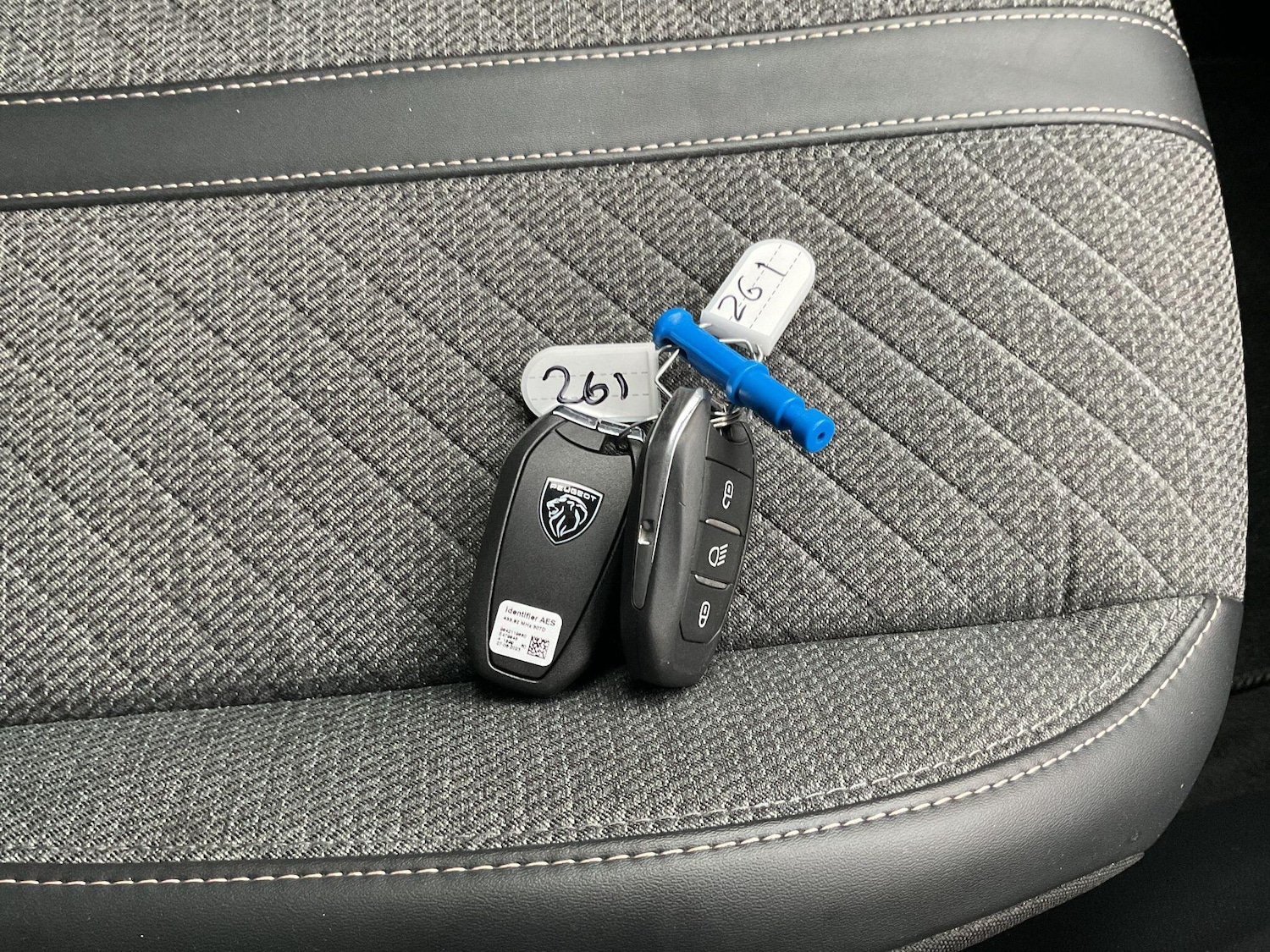 Used Peugeot 2008 2023 for sale - 76976336: Photo 18