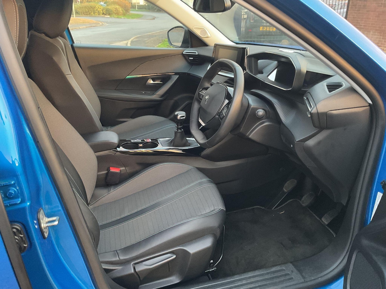 Used Peugeot 2008 2022 for sale - 76498980: Photo 10