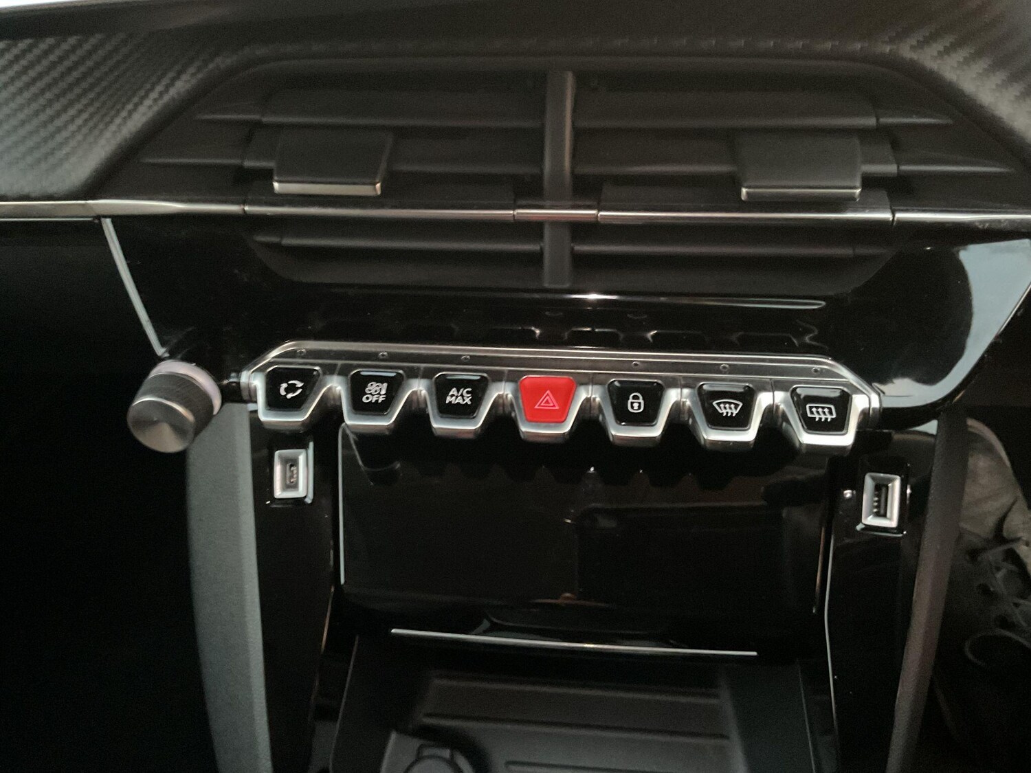 Used Peugeot 2008 2022 for sale - 76498980: Photo 14