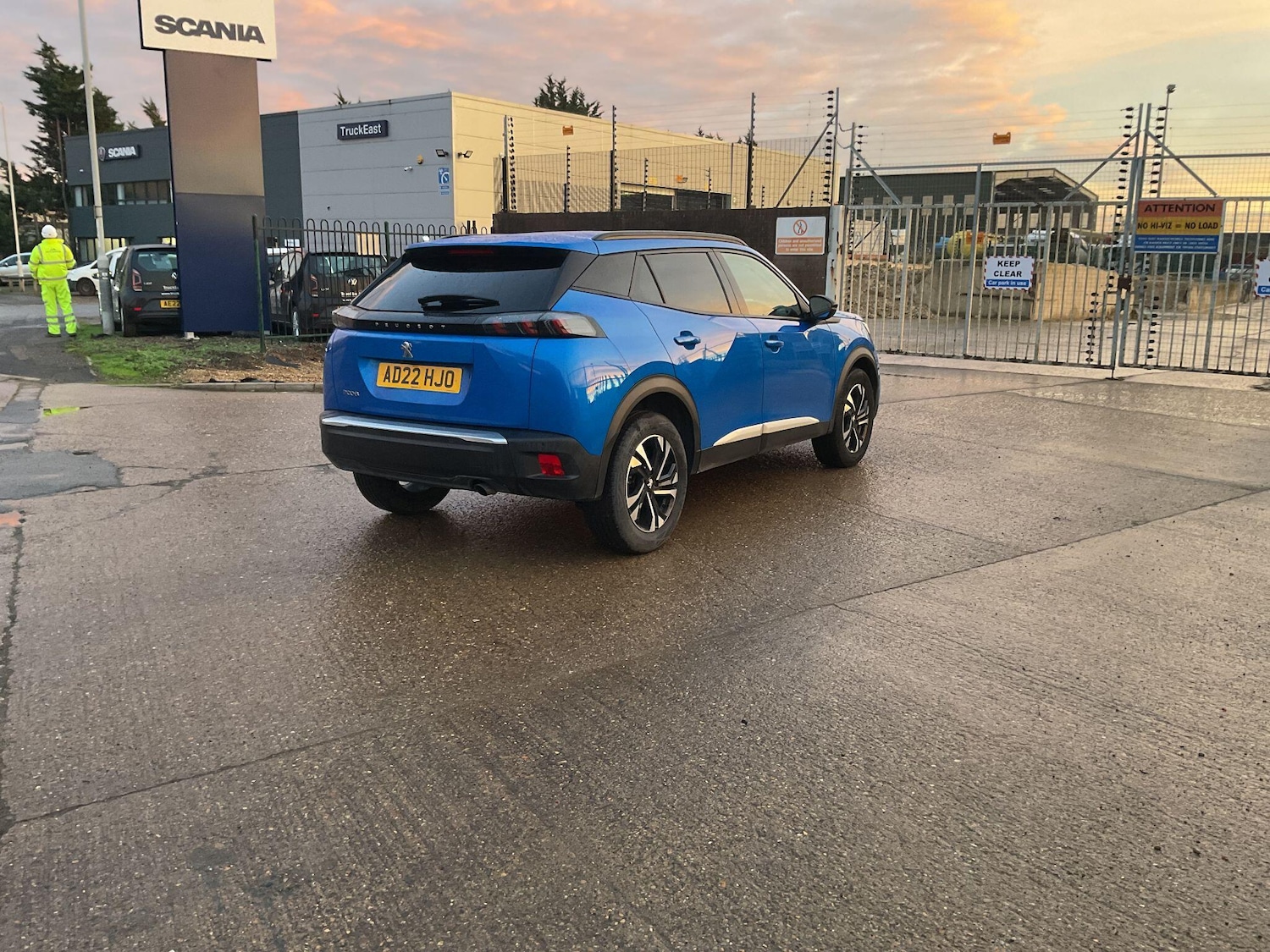 Used Peugeot 2008 2022 for sale - 76498980: Photo 6