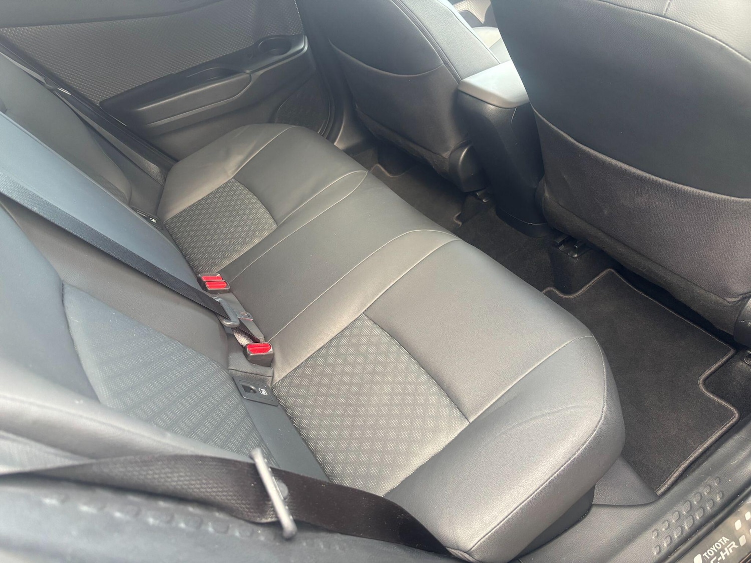 Used Toyota C-HR for sale - 77598006: Photo 10