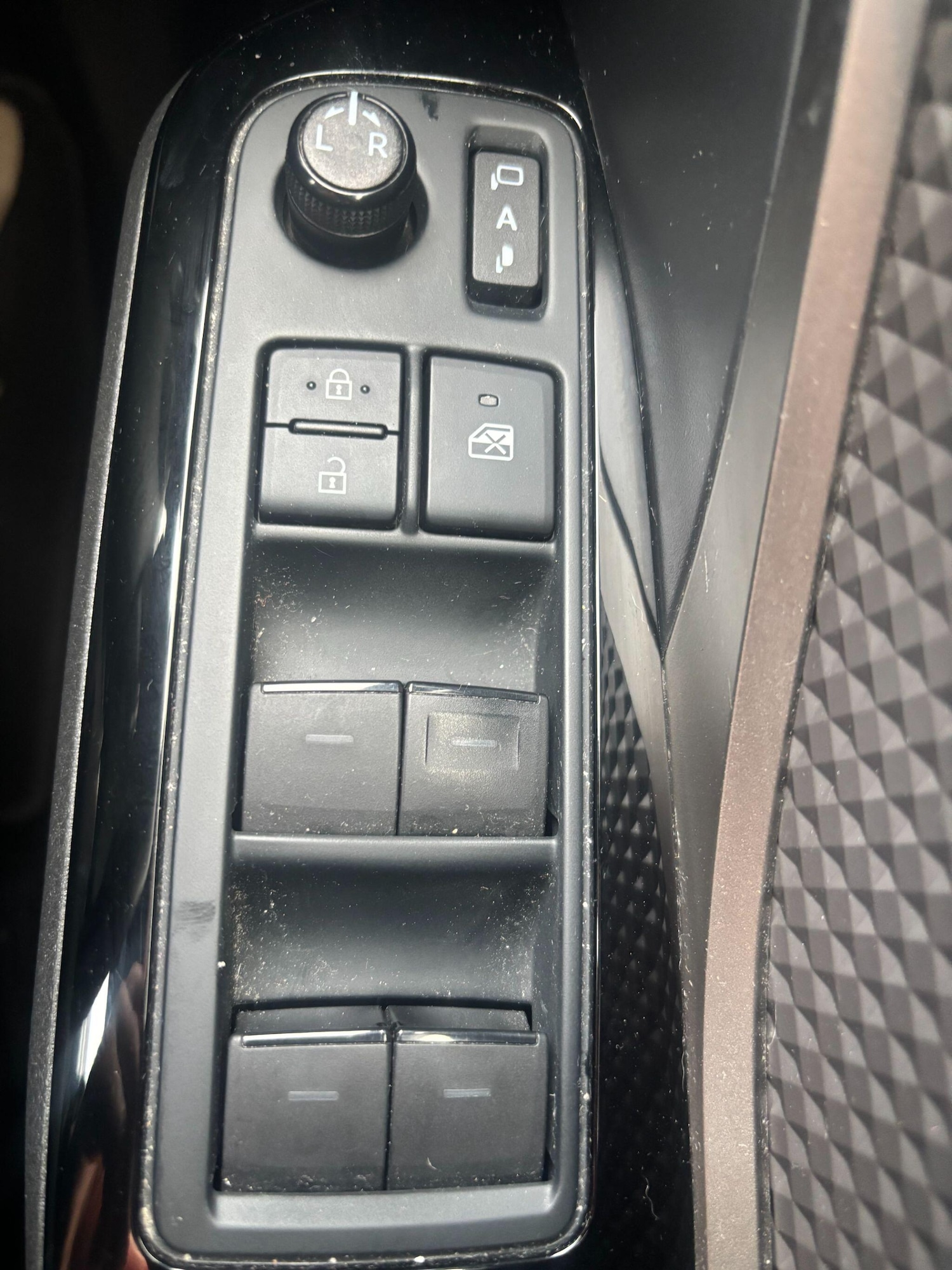 Used Toyota C-HR for sale - 77598006: Photo 13