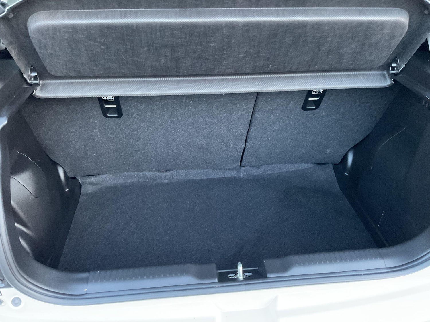 Used Suzuki Swift 2023 for sale - 77060373: Photo 11