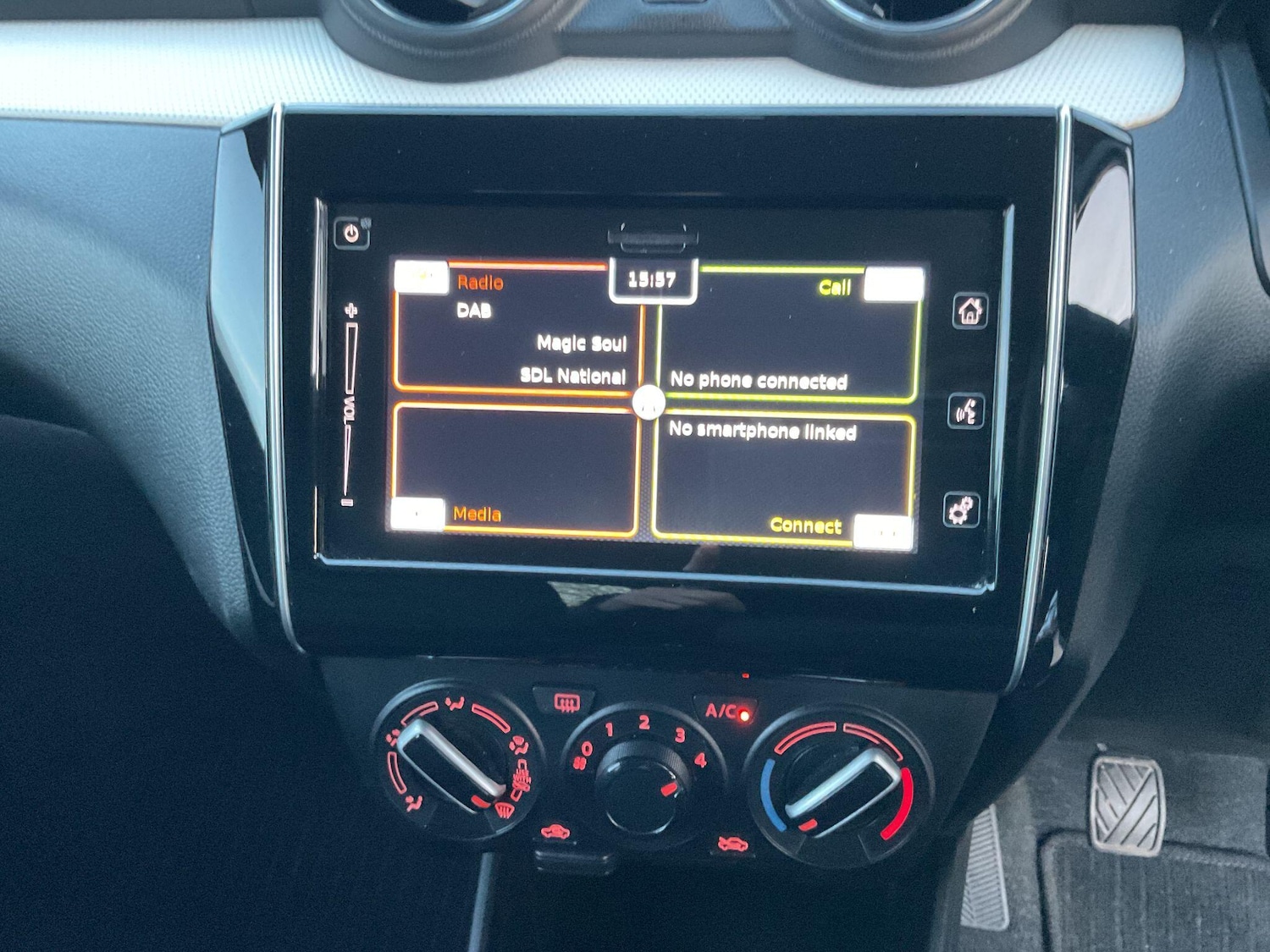 Used Suzuki Swift 2023 for sale - 77060373: Photo 17