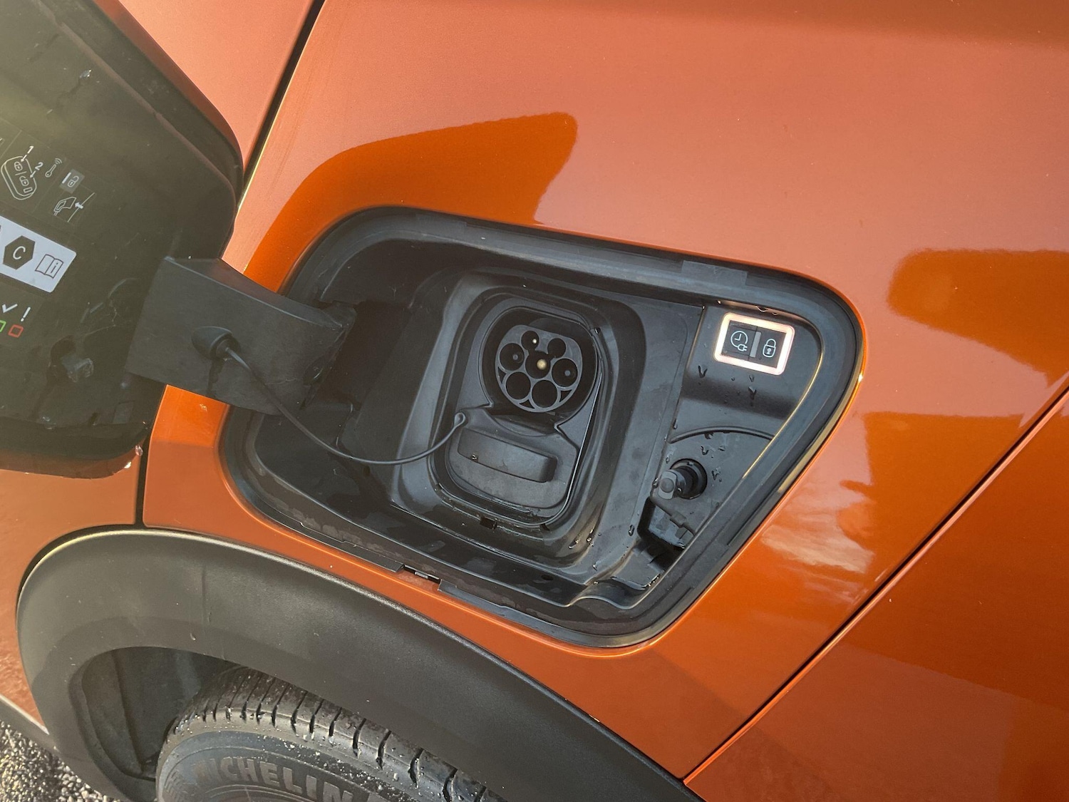 Used Peugeot 2008 2021 for sale - 76936147: Photo 12