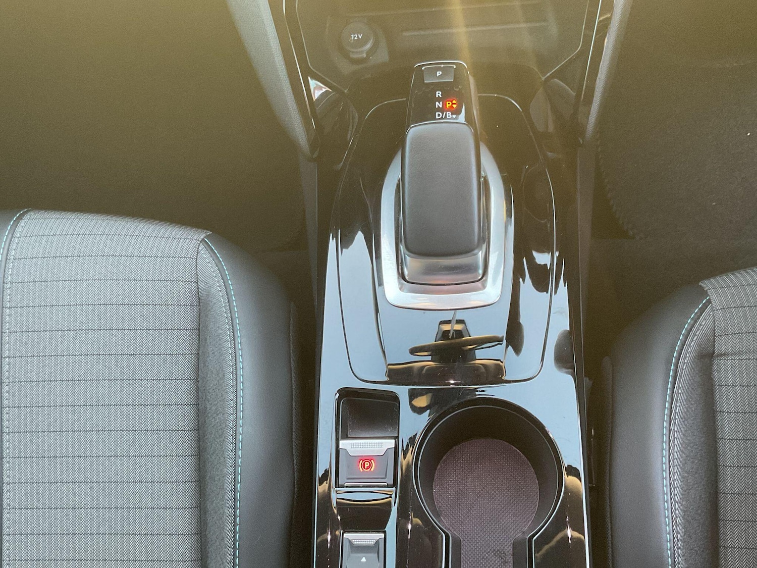 Used Peugeot 2008 2021 for sale - 76936147: Photo 18