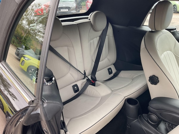 Used MINI Convertible 2016 for sale - 76247203: Photo 12
