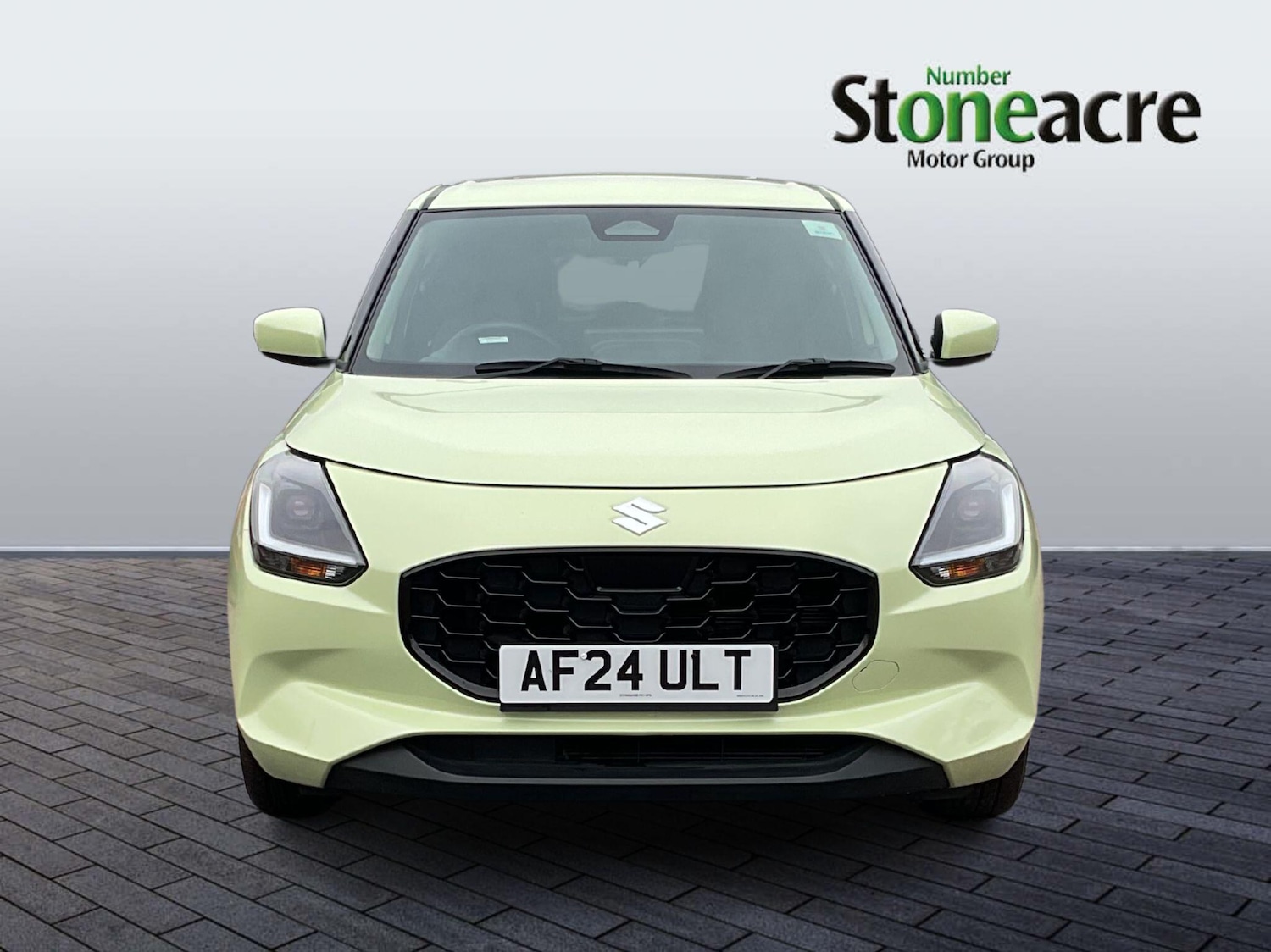 Used Suzuki Swift 2024 for sale - 76765352: Photo 2