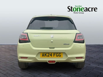Used Suzuki Swift 2024 for sale - 75940502: Photo