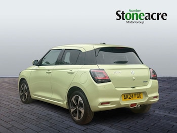 Used Suzuki Swift 2024 for sale - 75940502: Photo