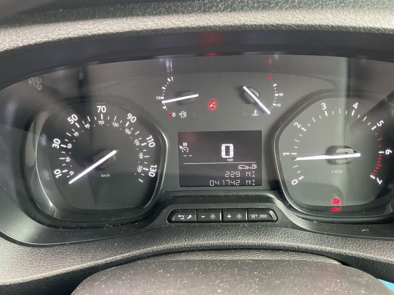 Used Peugeot Traveller 2021 for sale - 76284045: Photo 26