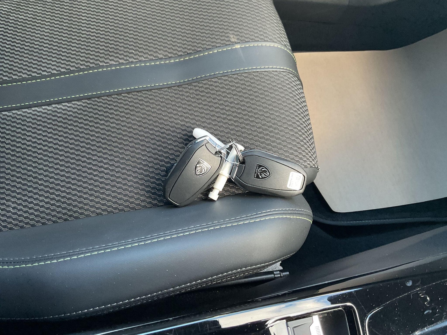 Used Peugeot 2008 for sale - 78135602: Photo 24