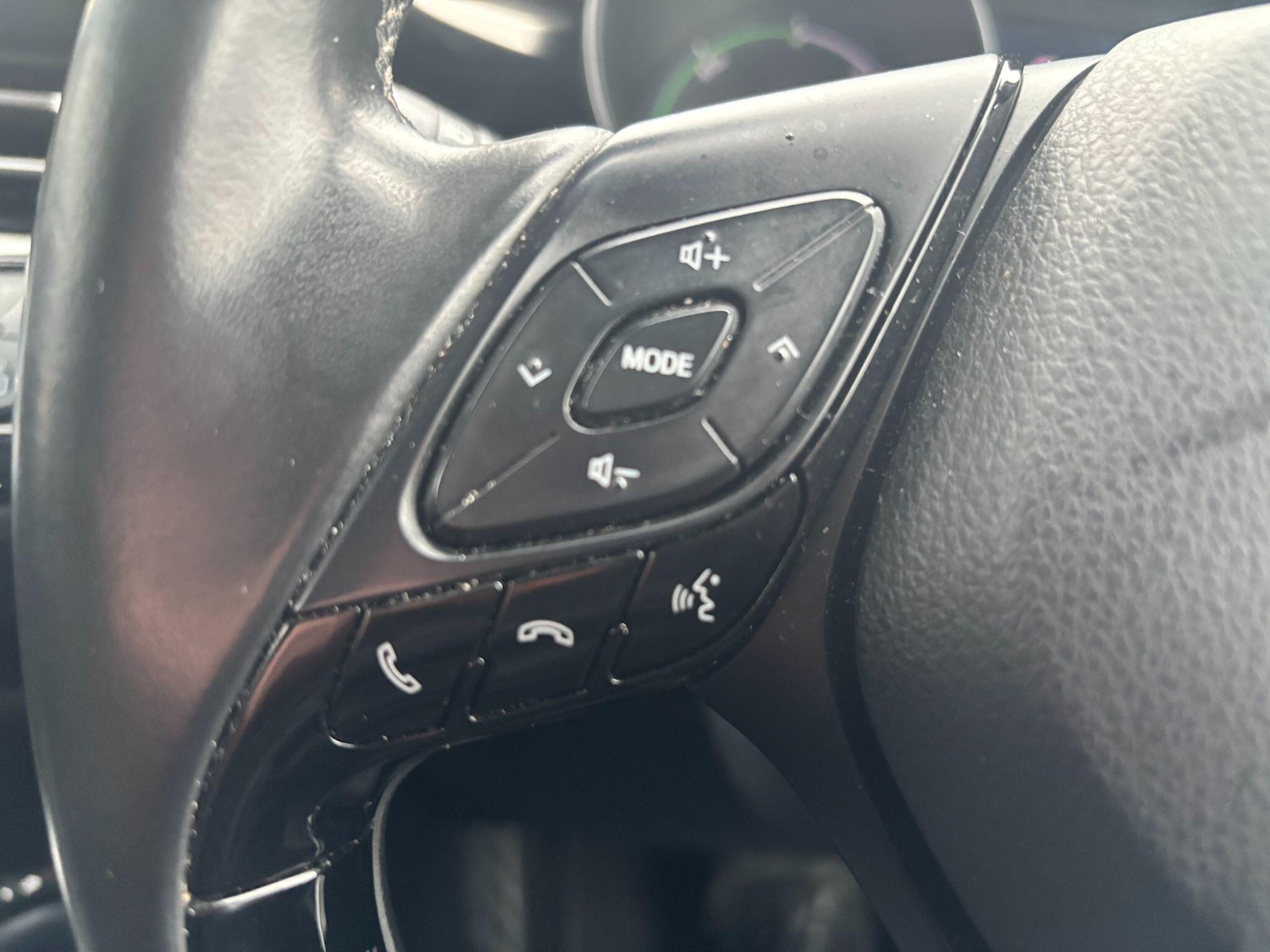 Used Toyota C-HR 2019 for sale - 77612533: Photo 18