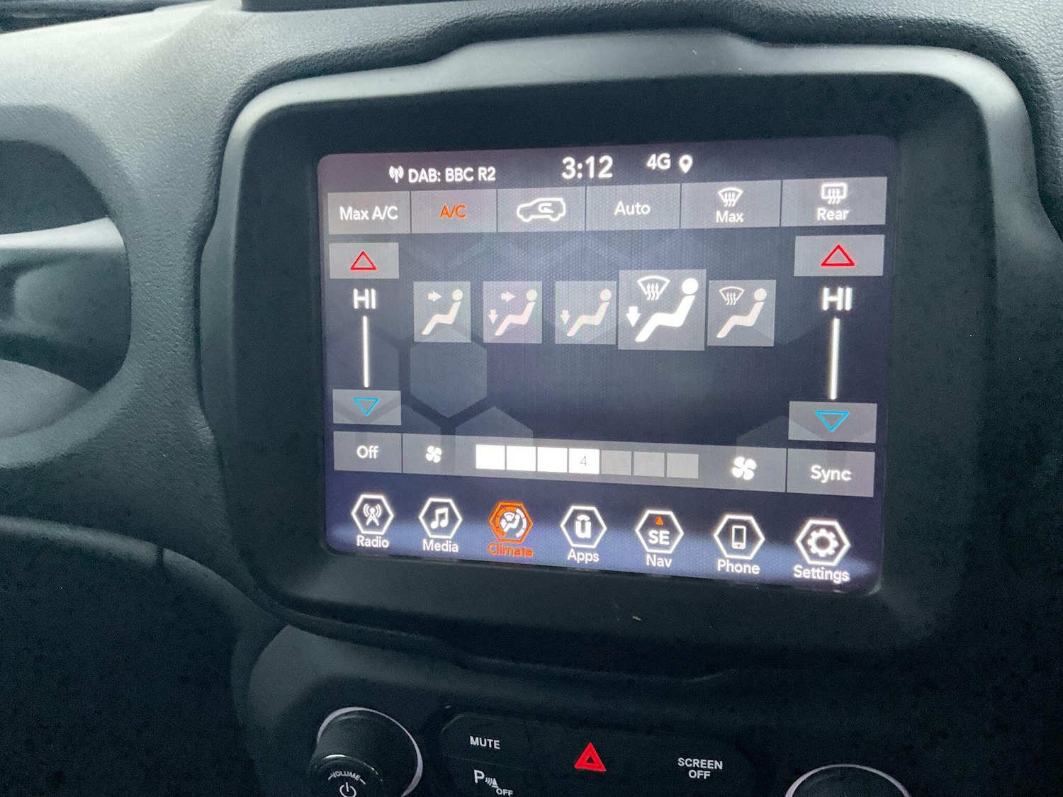 Used Jeep Renegade 2022 for sale - 76701730: Photo 17