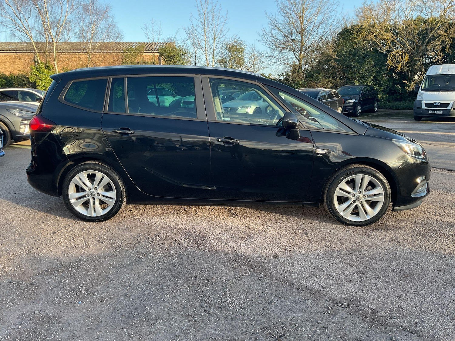 Used Vauxhall Zafira 2018 for sale - 77892523: Photo 5