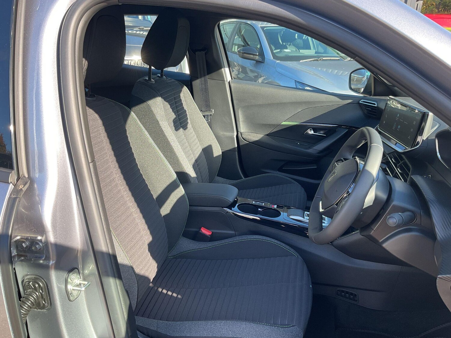 Used Peugeot E-2008 for sale - 78214097: Photo 17