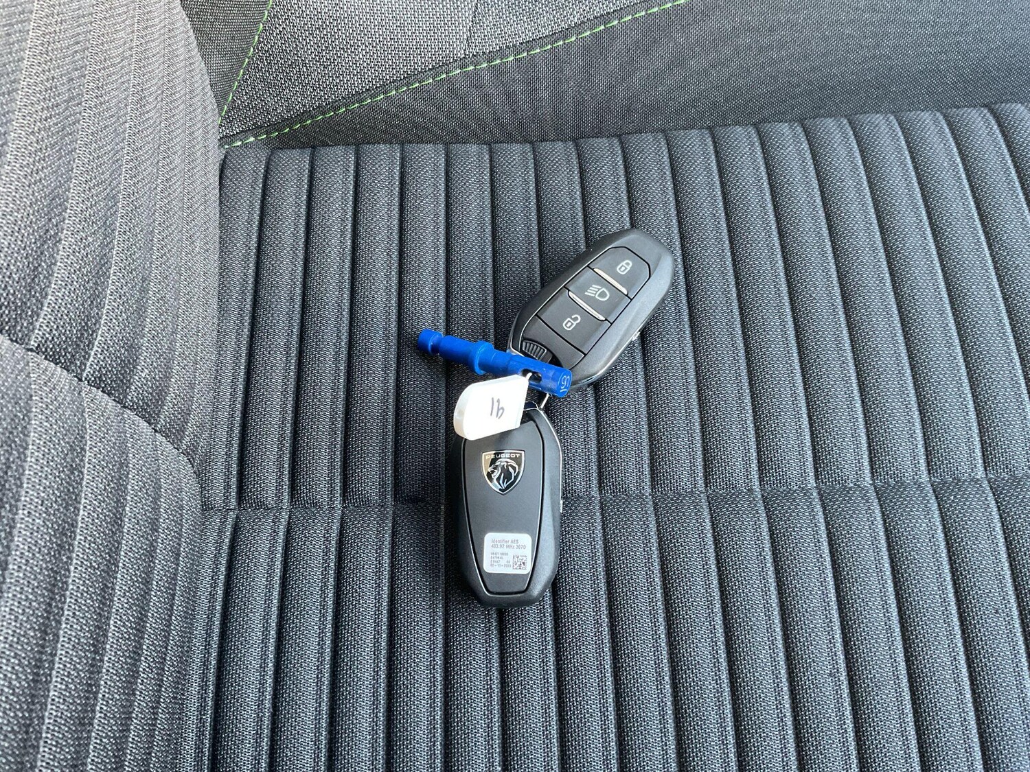 Used Peugeot E-2008 for sale - 78214097: Photo 22