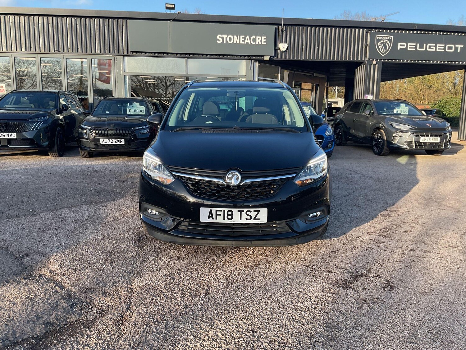 Used Vauxhall Zafira 2018 for sale - 77838883: Photo 2