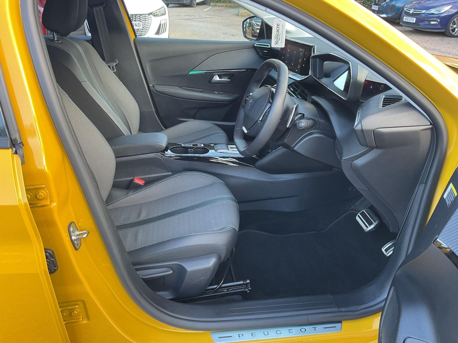 Used Peugeot 208 2023 for sale - 76942406: Photo 15