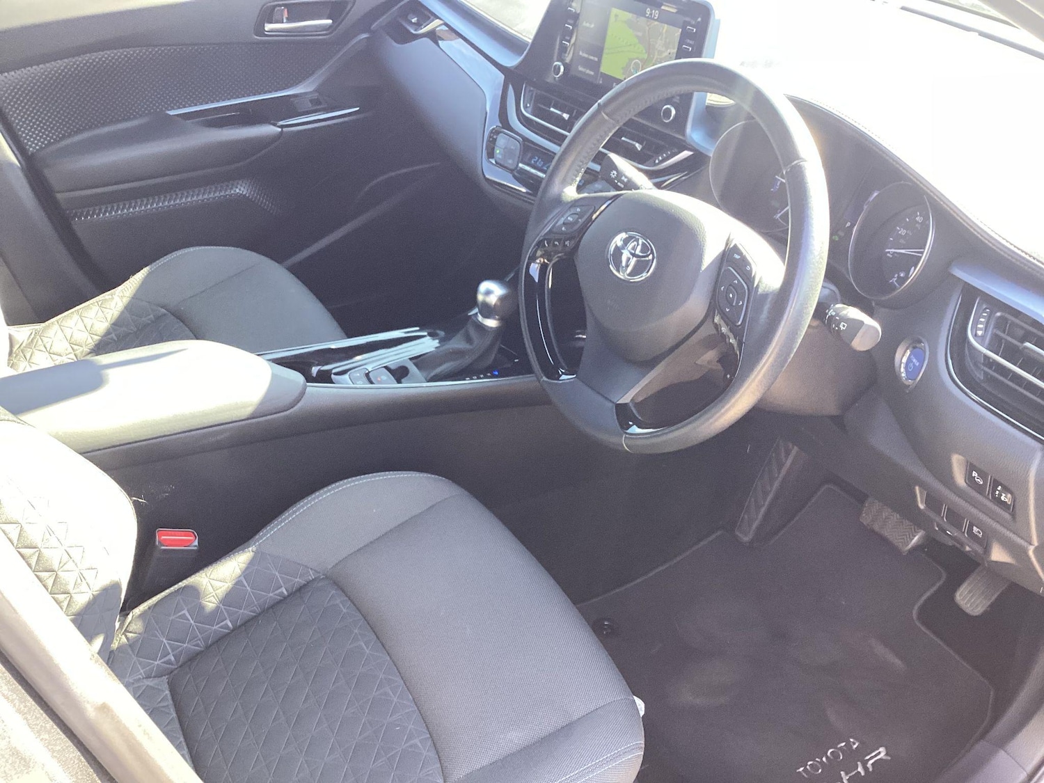 Used Toyota C-HR 2020 for sale - 76513089: Photo 11