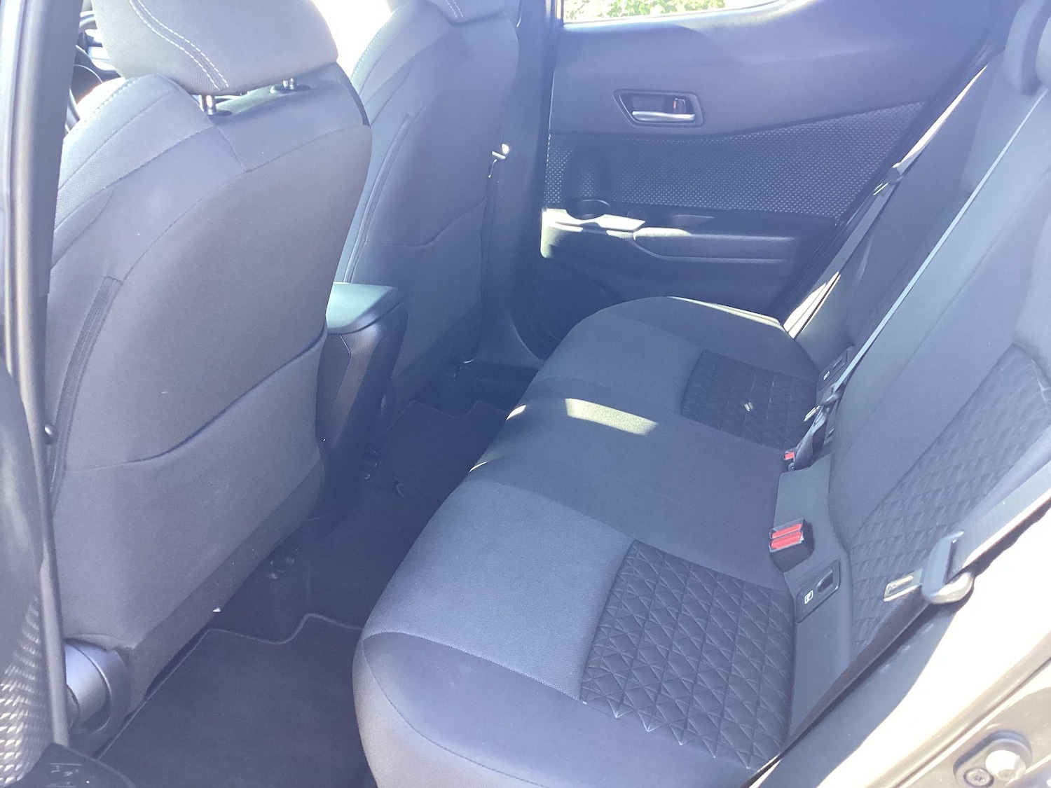 Used Toyota C-HR 2020 for sale - 76513089: Photo 14