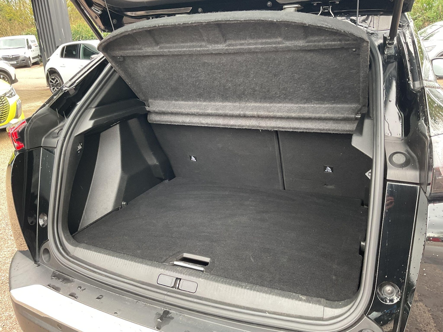 Used Peugeot 2008 2023 for sale - 77723047: Photo 11