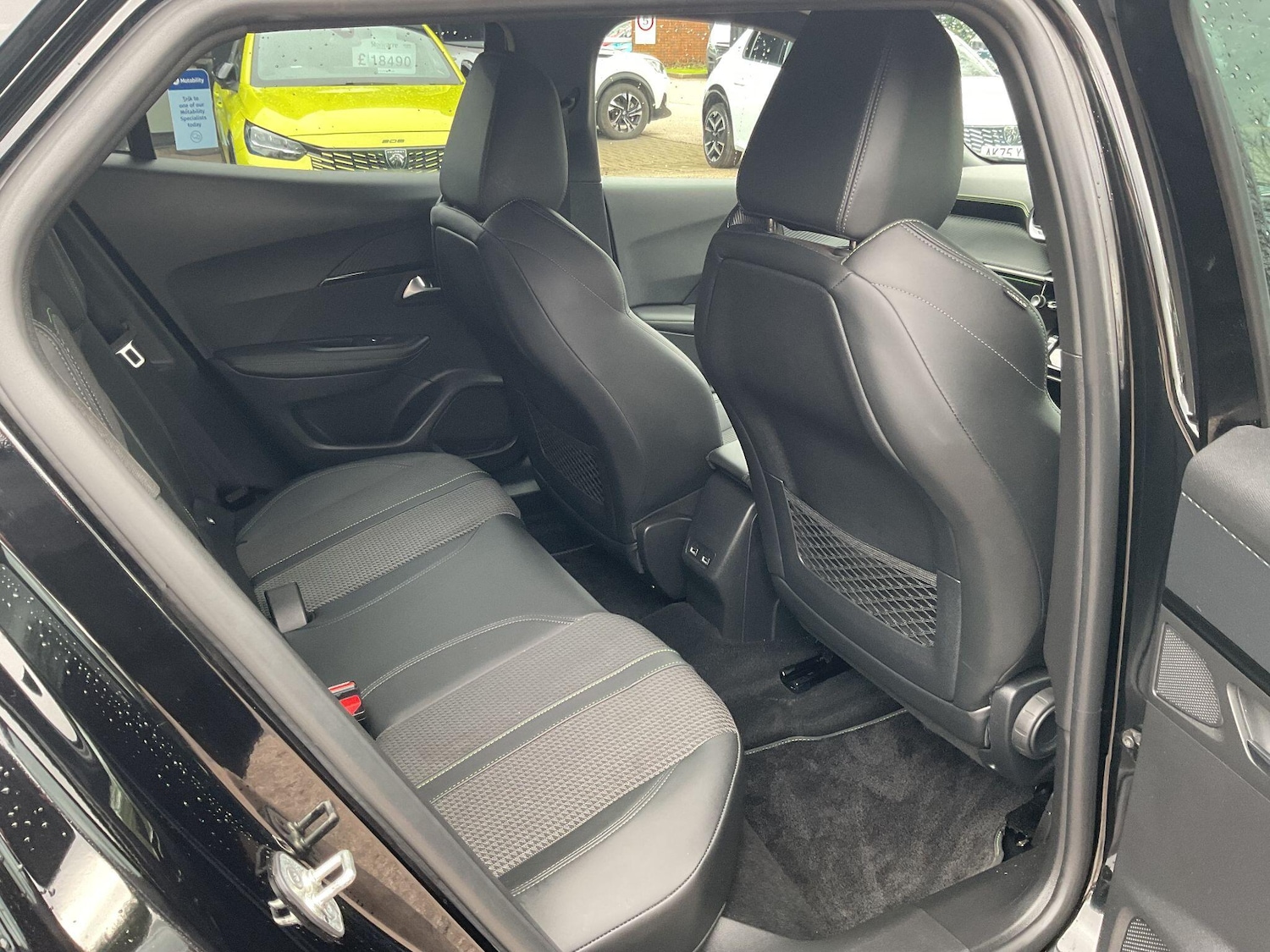 Used Peugeot 2008 2023 for sale - 77723047: Photo 12