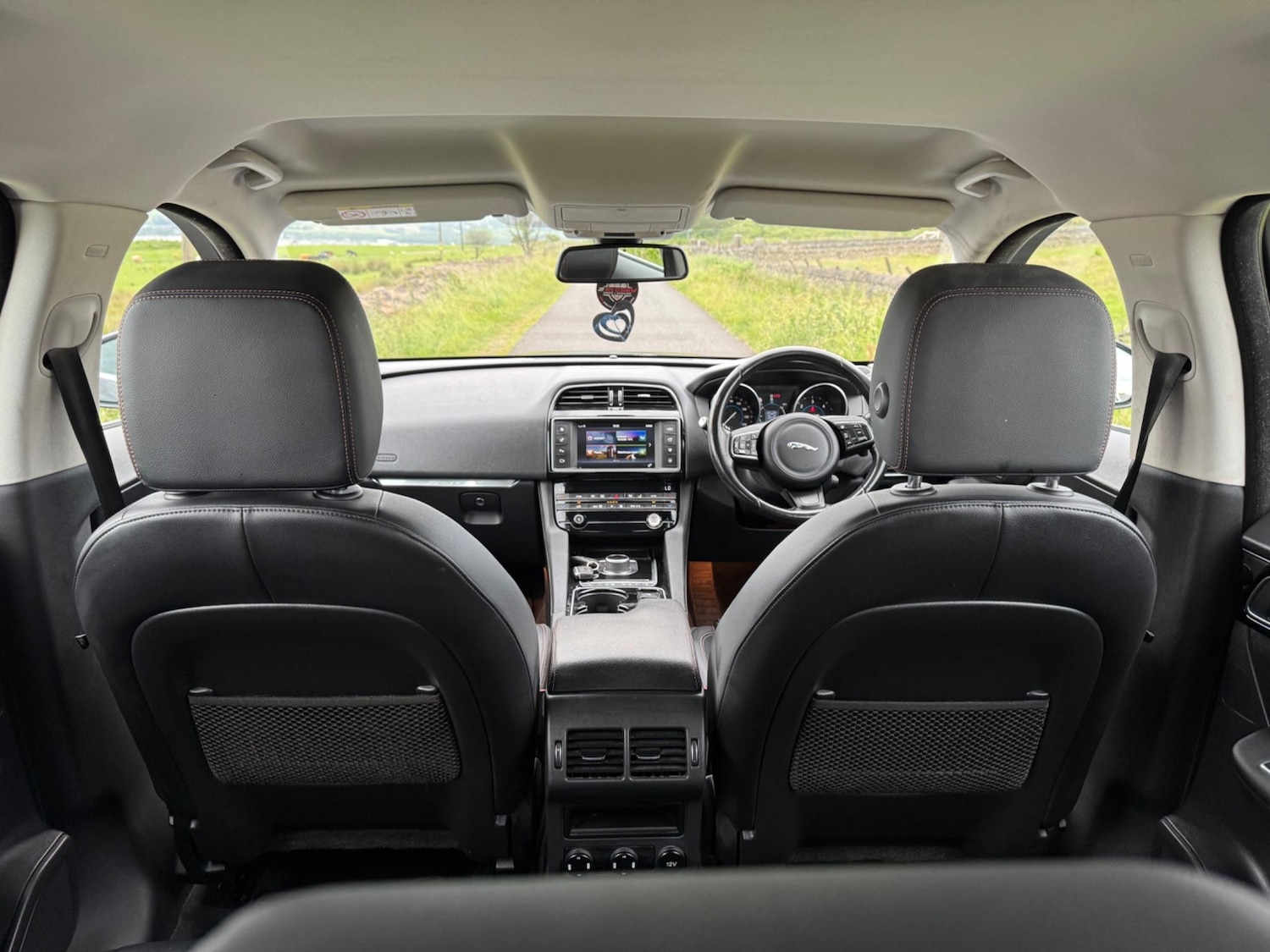 Used Jaguar F-Pace 2016 for sale - 76658637: Photo 25