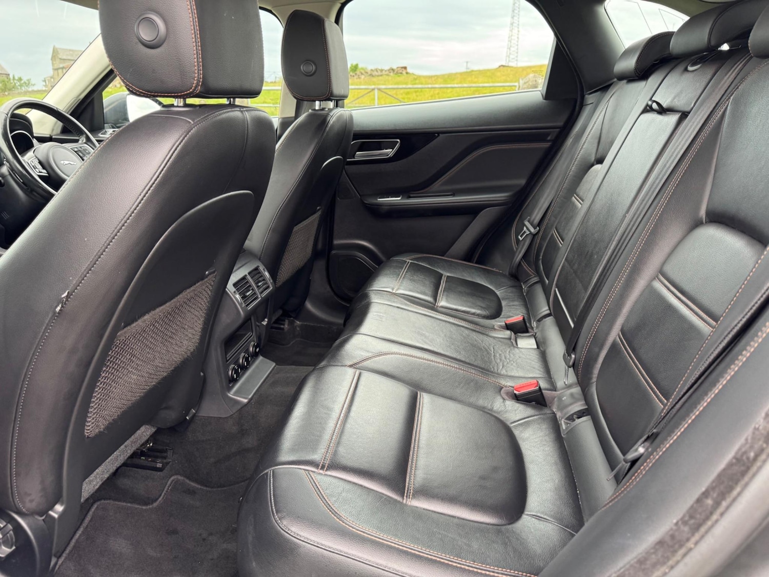 Used Jaguar F-Pace 2016 for sale - 76658637: Photo 35