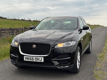 Used Jaguar F-Pace 2016 for sale - 76658637: Photo