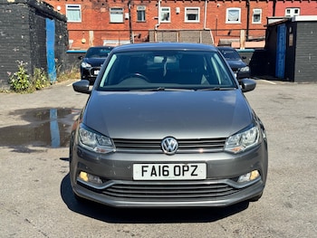 Used Volkswagen Polo 2016 for sale - 79401336: Photo