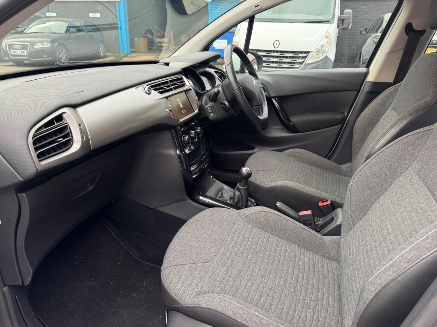 Used Citroen C3 2016 for sale - 77331423: Photo 36