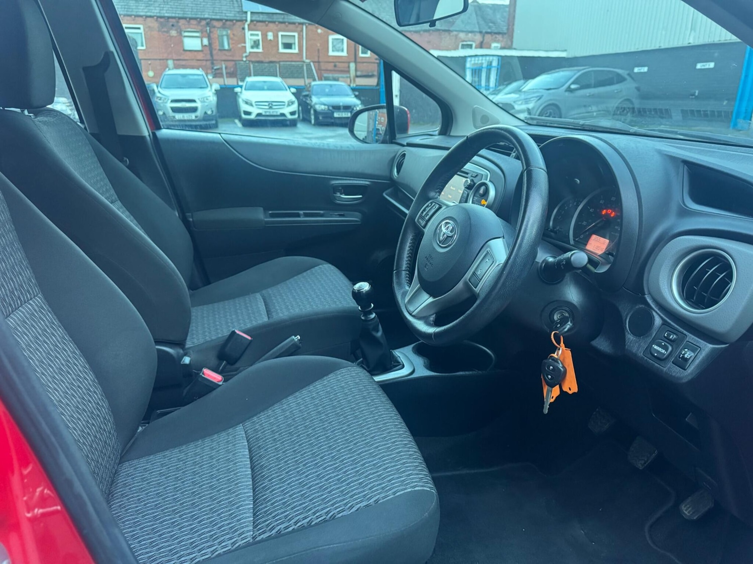 Used Toyota Yaris 2013 for sale - 76657366: Photo 16