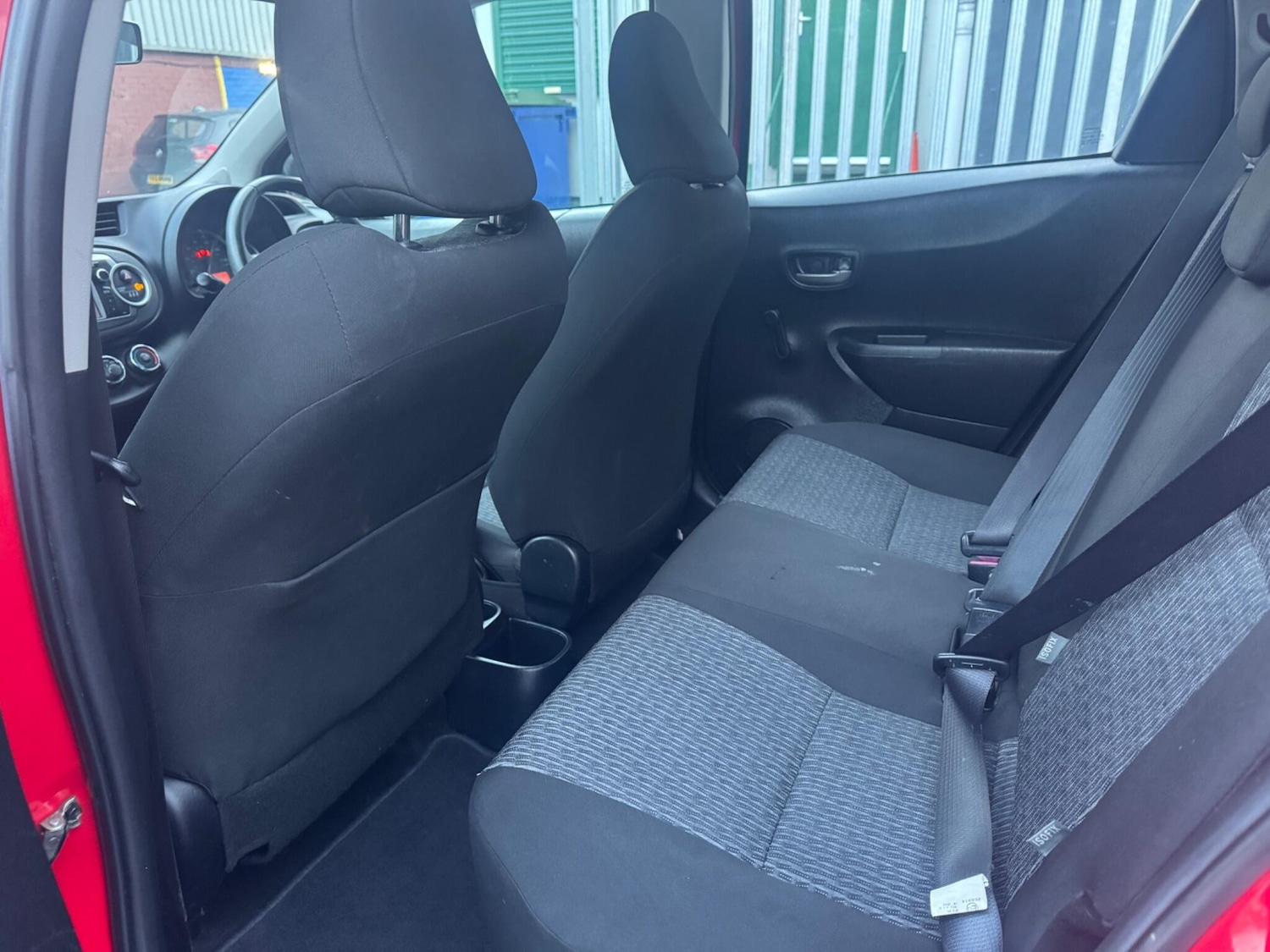 Used Toyota Yaris 2013 for sale - 76657366: Photo 18