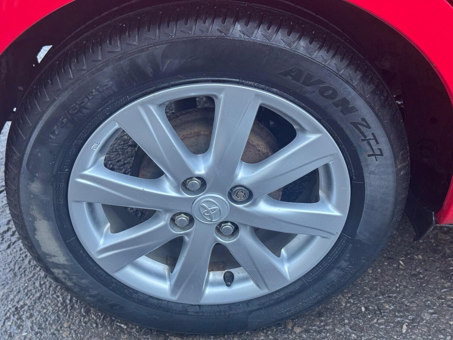 Used Toyota Yaris 2013 for sale - 76657366: Photo 25