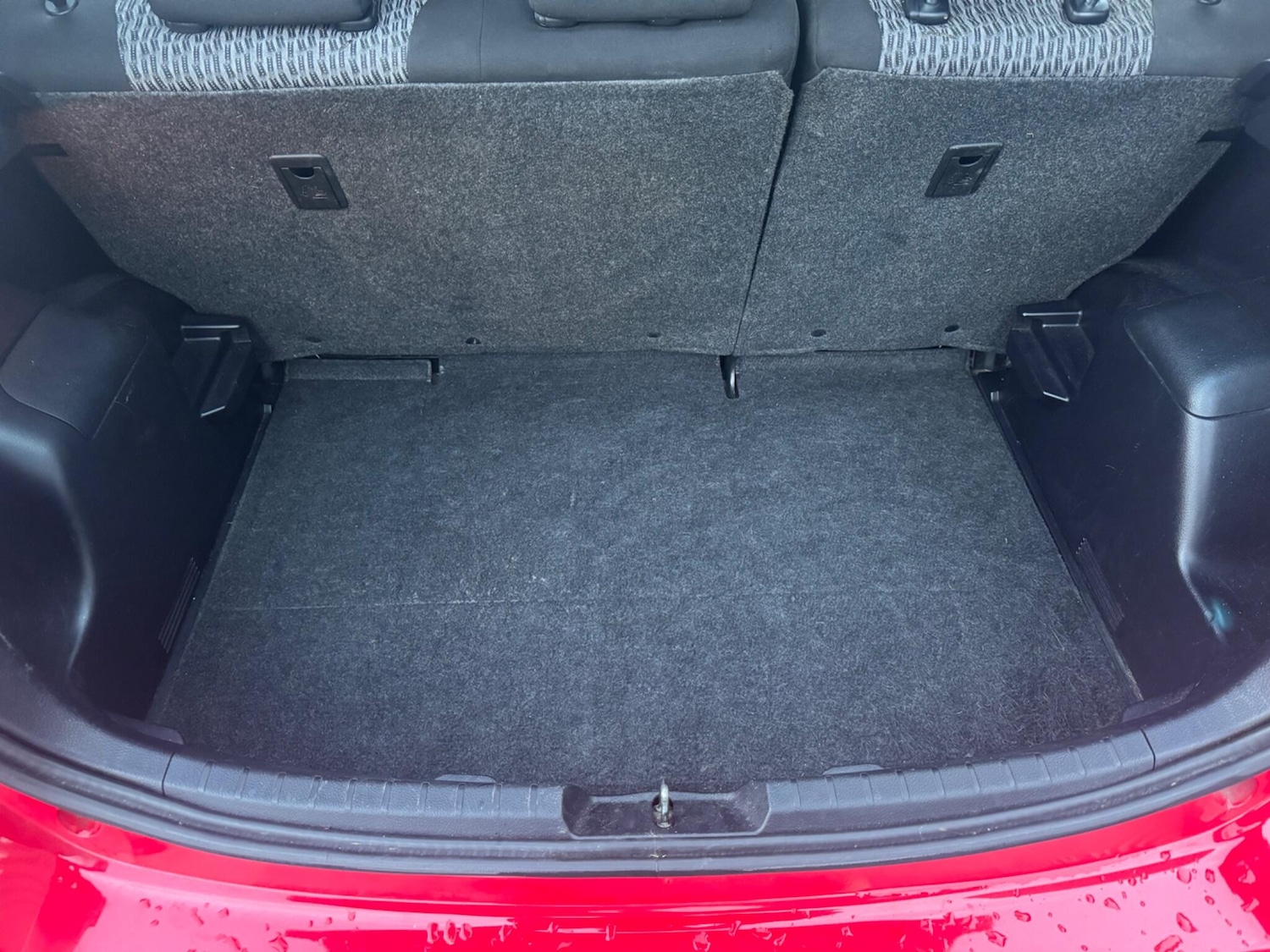 Used Toyota Yaris 2013 for sale - 76657366: Photo 32