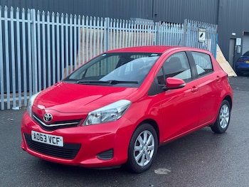 Used Toyota Yaris 2013 for sale - 76657366: Photo
