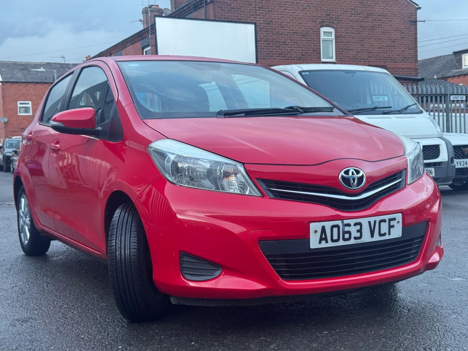 Used Toyota Yaris 2013 for sale - 76657366: Photo 5