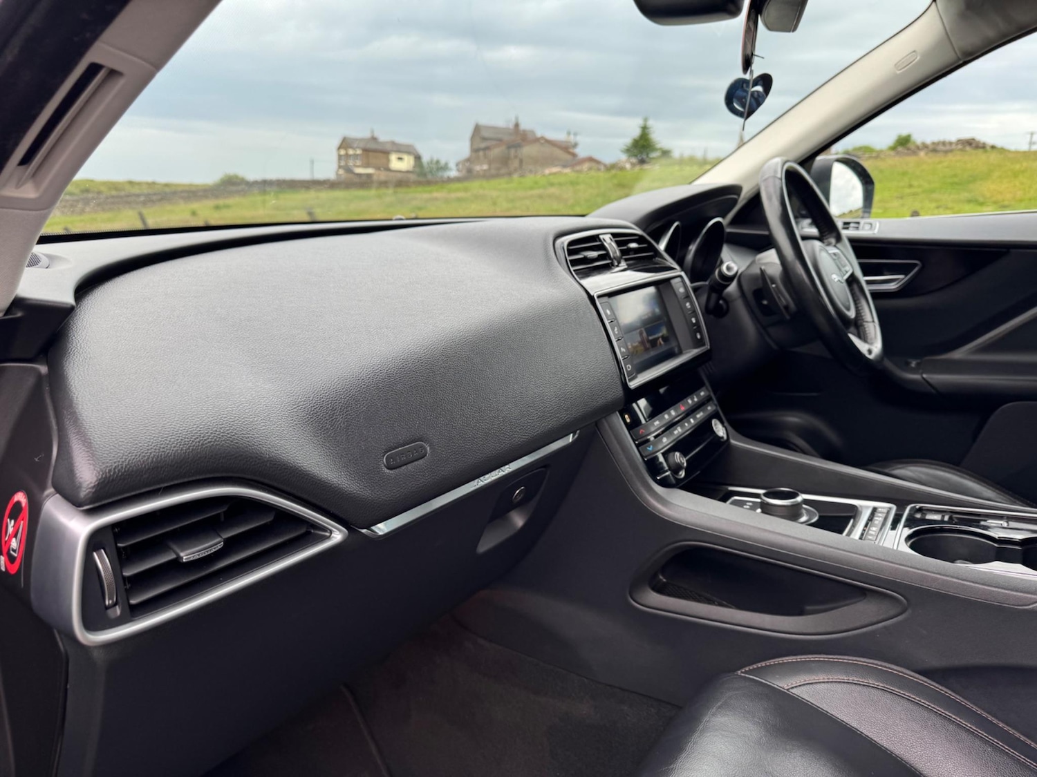 Used Jaguar F-Pace 2016 for sale - 77599141: Photo 29