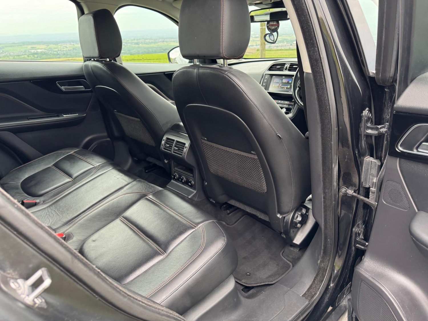 Used Jaguar F-Pace 2016 for sale - 77599141: Photo 32