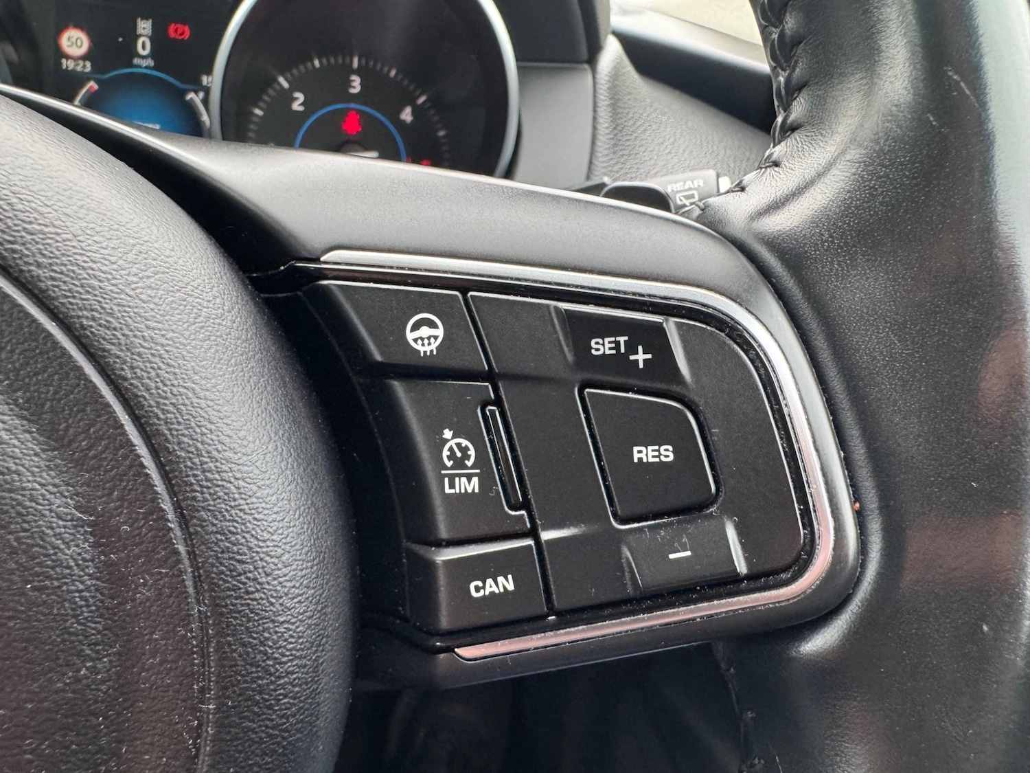 Used Jaguar F-Pace 2016 for sale - 77599141: Photo 38