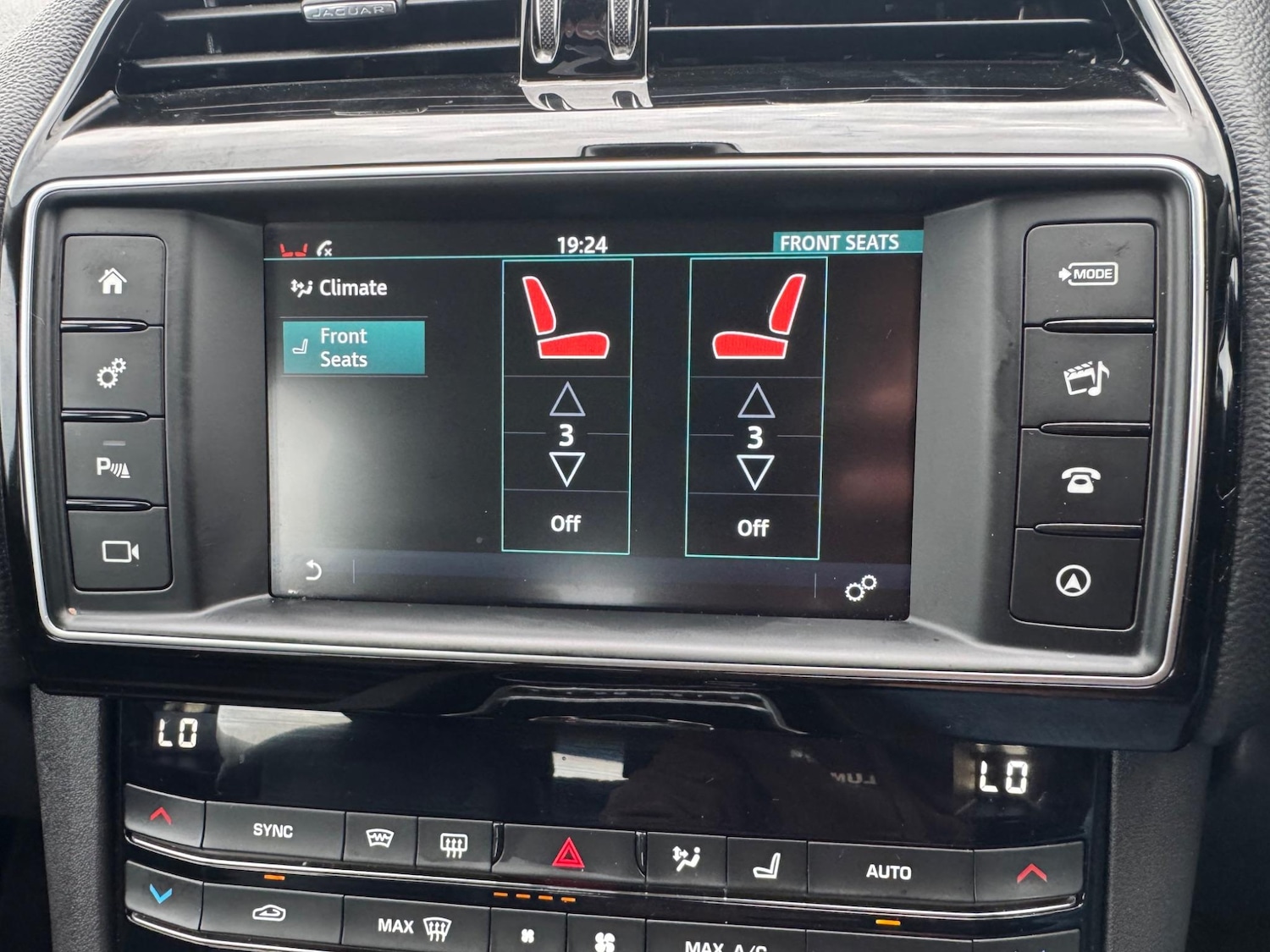 Used Jaguar F-Pace 2016 for sale - 77599141: Photo 52