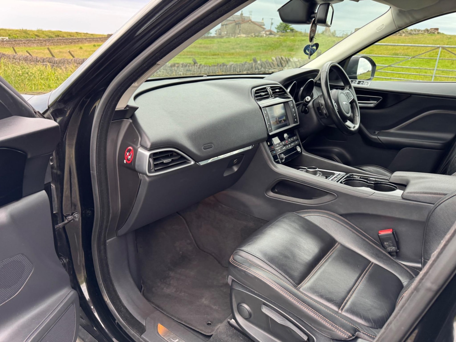 Used Jaguar F-Pace 2016 for sale - 77599141: Photo 57