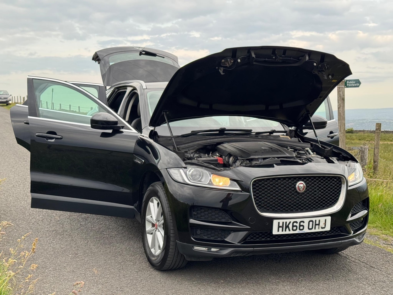 Used Jaguar F-Pace 2016 for sale - 77599141: Photo 8