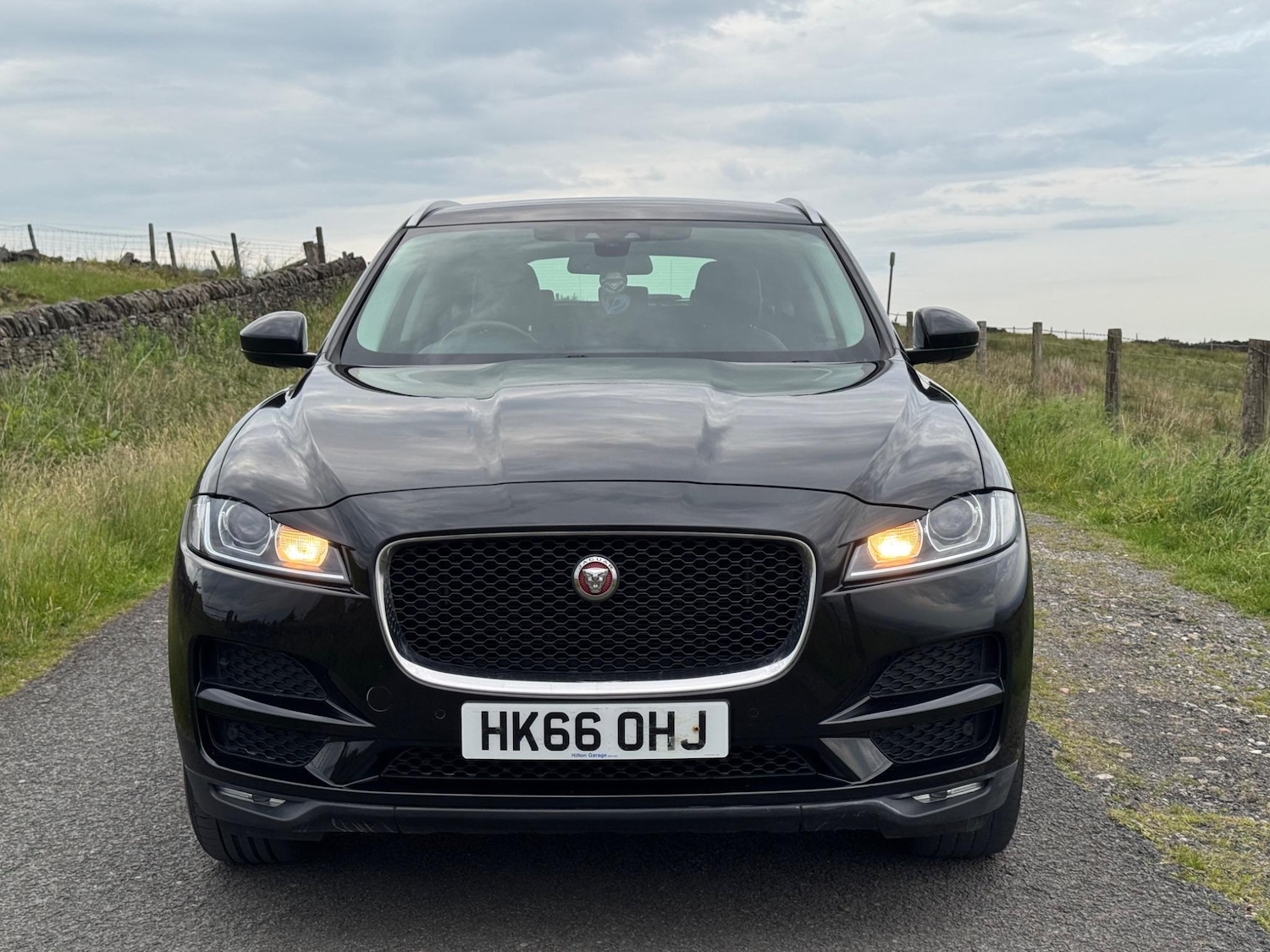 Used Jaguar F-Pace for sale - 77560031: Photo 2